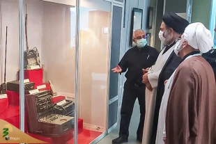 بازدید حجت الاسلام و المسلمین نواب از موزه دفاع مقدس کرمان 4
