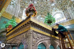 آیین تعویض پوش ضریح مطهر رضوی همزمان با سوم ربیع الاول
 3