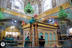 آیین تعویض پوش ضریح مطهر رضوی همزمان با سوم ربیع الاول
 5