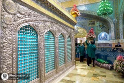 آیین تعویض پوش ضریح مطهر رضوی همزمان با سوم ربیع الاول
 7