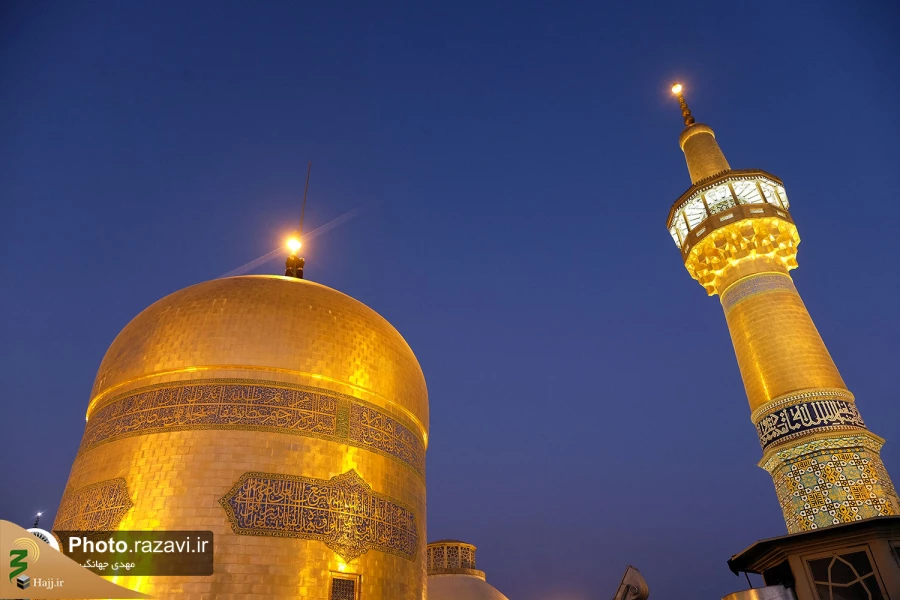تعویض پرچم گنبد حرم مطهر رضوی همزمان با سوم ربیع الاول
 4