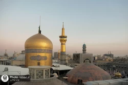 تعویض پرچم گنبد حرم مطهر رضوی همزمان با سوم ربیع الاول
 9