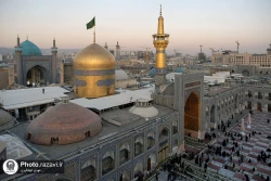 تعویض پرچم گنبد حرم مطهر رضوی همزمان با سوم ربیع الاول
 15