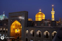 تعویض پرچم گنبد حرم مطهر رضوی همزمان با سوم ربیع الاول
 4