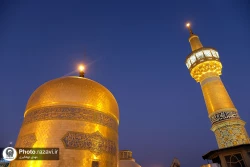 تعویض پرچم گنبد حرم مطهر رضوی همزمان با سوم ربیع الاول
 5