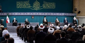 رهبر انقلاب در دیدار جمعی از مسئولان نظام و مهمانان شرکت‌کننده در کنفرانس وحدت اسلامی:

شاخص اصلی وحدت، فلسطین است؛ دولت‌هایی که عادی‌سازی کردند خطای خود را جبران کنند