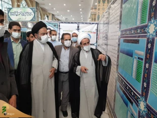 بازدید نماینده ولی فقیه از نمایشگاه دستاوردهای علمی تخصصی مؤسسات حوزوی 2