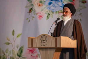 حجت الاسلام والمسلمین سعیدی:

ورود حضرت معصومه (س) به قم سبب تاریخ‌سازی و تمدن شهر قم شد