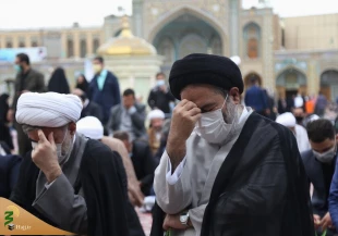 در حرم حضرت معصومه (س)؛
مراسم نخستین سال ارتحال حجت الاسلام والمسلمین نجفی روحانی برگزار شد 17