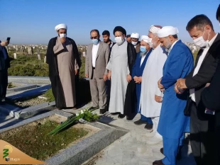 سرپرست حجاج ایرانی به مقام شهدای بندر ترکمن ادای احترام کرد 2