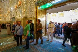 گردشگران آلمانی به زیارت حرم حضرت امیرالمؤمنین (ع) مشرف شدند 3