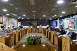 At the meeting of Supreme Leader Delegation Office's Directors Council
Reviewing the management and resource development programs in 1400 2