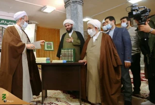 رونمایی از آثار اجتهادی و تخصصی دفتر فقه معاصر