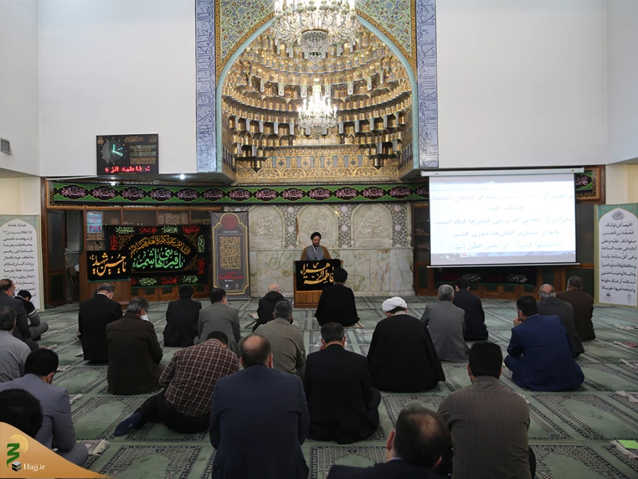 معاون فرهنگی بعثه رهبری:

براساس ظواهر نباید قضاوت کرد 2