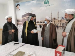 تقدیر بعثه رهبری از پدرعراقی که 4 فرزندش در مسیر خدمت به زائران شهید شدند 3
