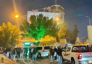 تجمع مردم عراق در مخالفت با برداشته‌شدن بنای یادبود شهید المهندس