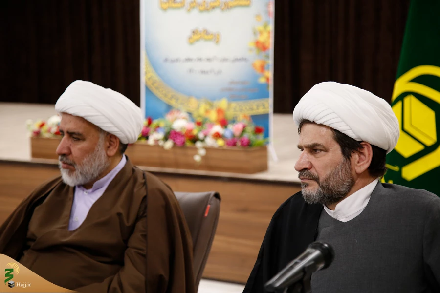 نشست مسئولان دفاتر نمایندگی‌های بعثه رهبری در استانها و مناطق برگزار شد‌. 5