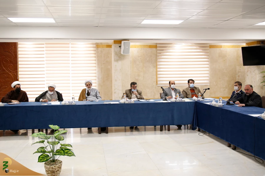 نشست مسئولان دفاتر نمایندگی‌های بعثه رهبری در استانها و مناطق برگزار شد‌. 8