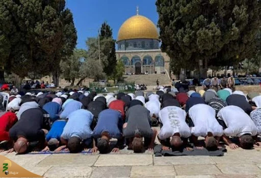 حضور ۵۰ هزار فلسطینی در نماز جمعه «مسجدالاقصی» باوجود تدابیر شدید امنیتی 2