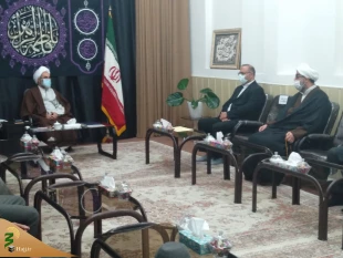 دیدار با نماینده محترم ولی فقیه در استان و امام جمعه شهرستان رشت جهت حمایت از طرح نوین اعزام عتبات عالیات 5