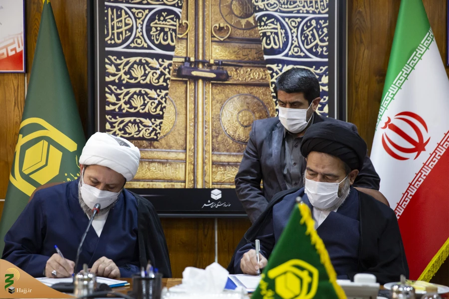در راستای ارتقا سطح همکاری‌های مشترک امضاء شد؛

تفاهم نامه همکاری حوزه نمایندگی ولی فقیه در امور حج و زیارت و سازمان فرهنگ و ارتباطات اسلامی
 10