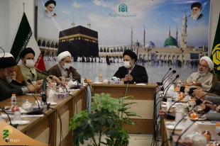 معاون فرهنگی بعثه مقام معظم رهبری:

افراد توانمند و متخصص حوزوی معرفی و بانک اطلاعات اساتید کارآمد تهیه شود 2