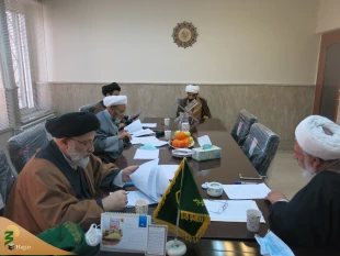 
برگزاری مصاحبه علمی جذب روحانیون عتبات در استان مرکزی
 6