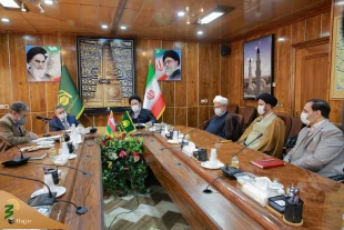 Omani Ambassador in Iran meets Supreme Leader's representative in Hajj and Pilgrimage Affairs 3