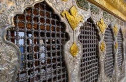 ضریح حضرت زینب (س) در آستان مقدس حضرت عباس(ع) ساخته شد 3