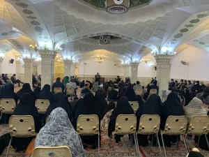 استقبال زائران ایرانی از برنامه‌های فرهنگی بعثه در نجف اشرف