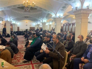طنین دعای کمیل درحرم مطهر مولای متقیان امام علی(ع)
 2