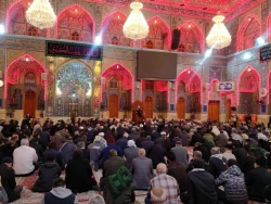 زائرین کربلا در عزای حضرت زینب سلام الله علیها به سوگ نشستند 4