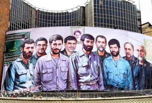 رونمایی از دیوارنگاره میدان ولیعصر (عج)/ سپاه تهران بزرگ ۴۰ ساله شد