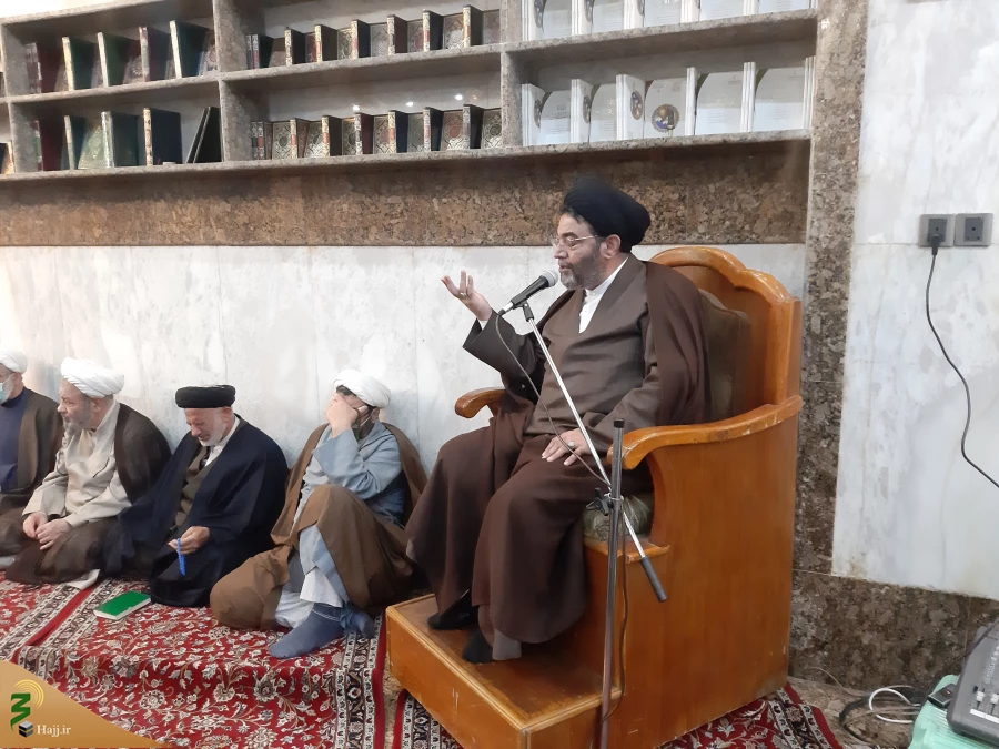 حجت الاسلام والمسلمین پورموسوی:
 حضرت ابالفضل الگوی کامل سبک زندگی و اسوه ادب و فداکاری هستند.
