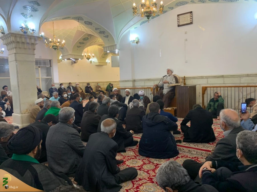 خطیب بعثه رهبری در نجف:
در موعظه شفقت و مهر و محبت نهفته است 2