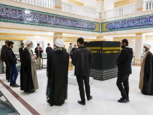 بازدید طلاب مدرسه علمیه امام مهدی موعود (عج) از موزه حج در قم
