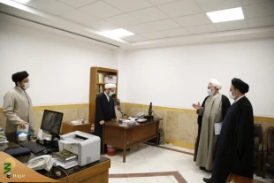 حجت الاسلام والمسلمین نواب مطرح کرد؛

ضرورت عرضه آثار پژوهشکده حج و زیارت در بستر فضای مجازی 2
