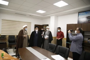 Hojjat al-Islam Navvab
Necessity to present the works of Hajj and Pilgrimage Research Institute in the cyberspace
 3