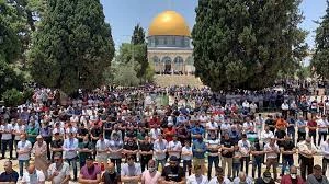 با وجود تدابیر امنیتی شدید صهیونیست‌ها؛

حضور۳۰ هزار فلسطینی در نماز جمعه امروز «مسجدالاقصی»