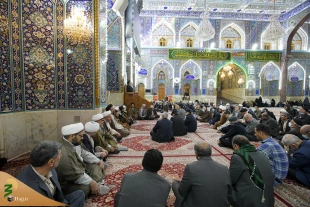 نماینده ولی فقیه در امور حج و زیارت:
سیره عملی و اخلاقی امام حسین (ع) برای همه تاریخ درس است 9