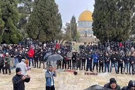 اقامه نماز جمعه در مسجدالاقصی با حضور ده‌ها هزار فلسطینی