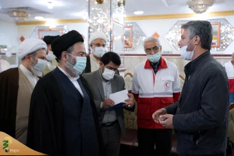 بازدید نماینده ولی فقیه از مرکز پزشکی حج و زیارت در نجف
 5
