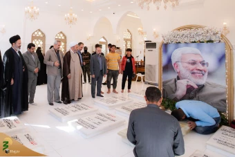 حضور در مرقد مطهر مجاهد شهید ابومهدی المهندس
 2