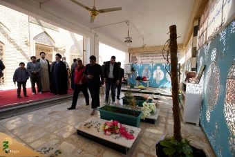 حضور در مرقد مطهر مجاهد شهید ابومهدی المهندس
 8