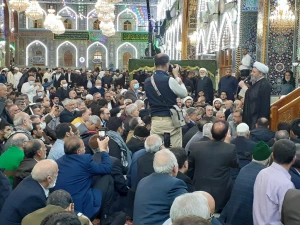 مراسم تحویل سال نو در حرم امام حسین (ع)