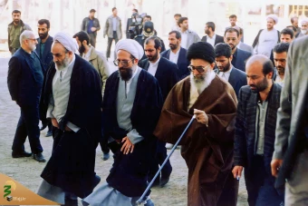 تصاویری از حجت‌الاسلام والمسلمین محمدی ری‌شهری در کنار رهبر انقلاب 16