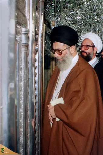 تصاویری از حجت‌الاسلام والمسلمین محمدی ری‌شهری در کنار رهبر انقلاب 7
