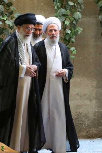 تصاویری از حجت‌الاسلام والمسلمین محمدی ری‌شهری در کنار رهبر انقلاب 21
