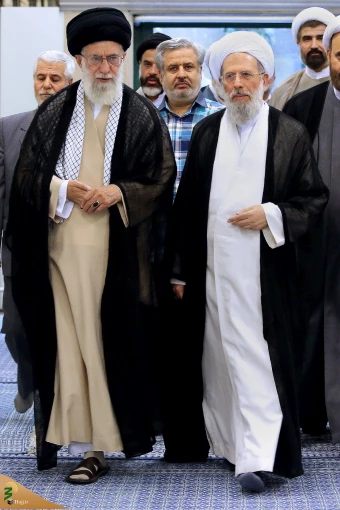 تصاویری از حجت‌الاسلام والمسلمین محمدی ری‌شهری در کنار رهبر انقلاب 22