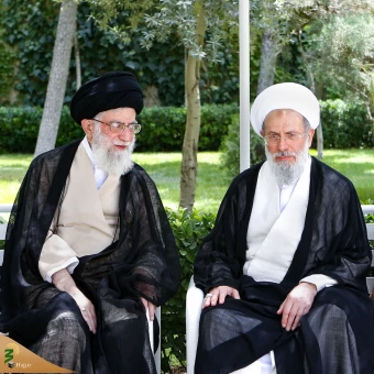 تصاویری از حجت‌الاسلام والمسلمین محمدی ری‌شهری در کنار رهبر انقلاب 30